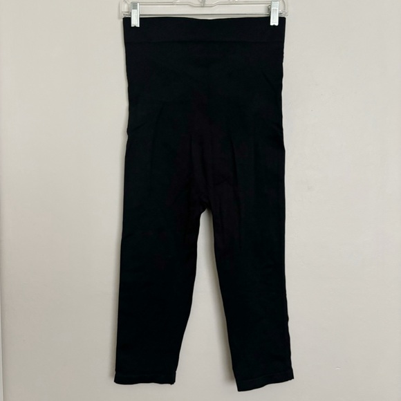 BLANQI Maternity Belly Support Crop Leggings in Black Size Large - Picture 5 of 10